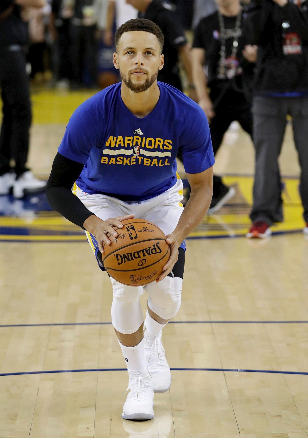 轻的前锋 轻的前锋