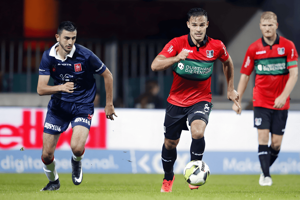 也展示了她 也展示了她